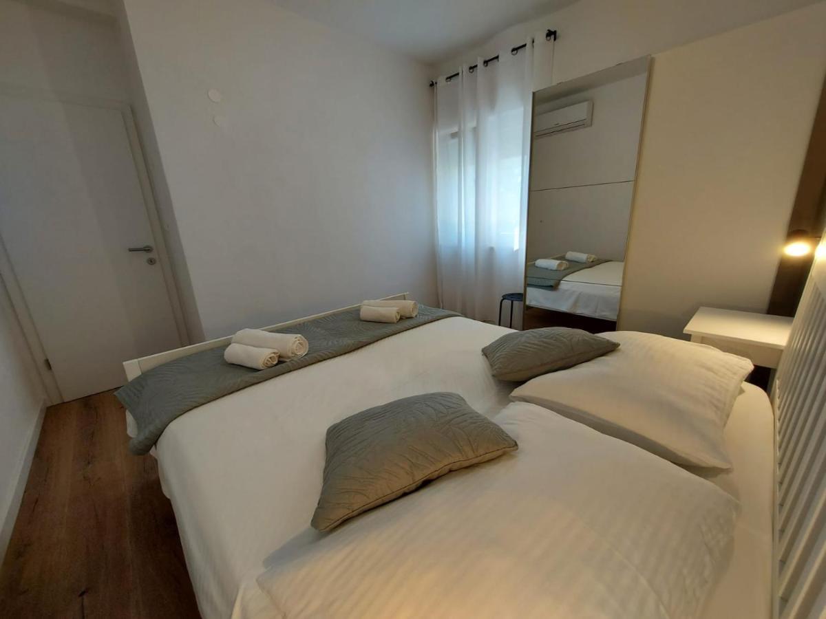 Apartmani Cvita Omis Exterior photo